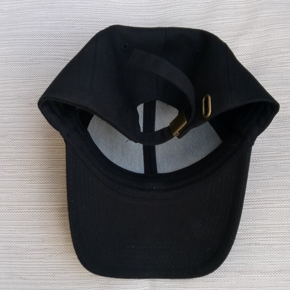 Cute 😍 baseball cap - Picture 2 of 2